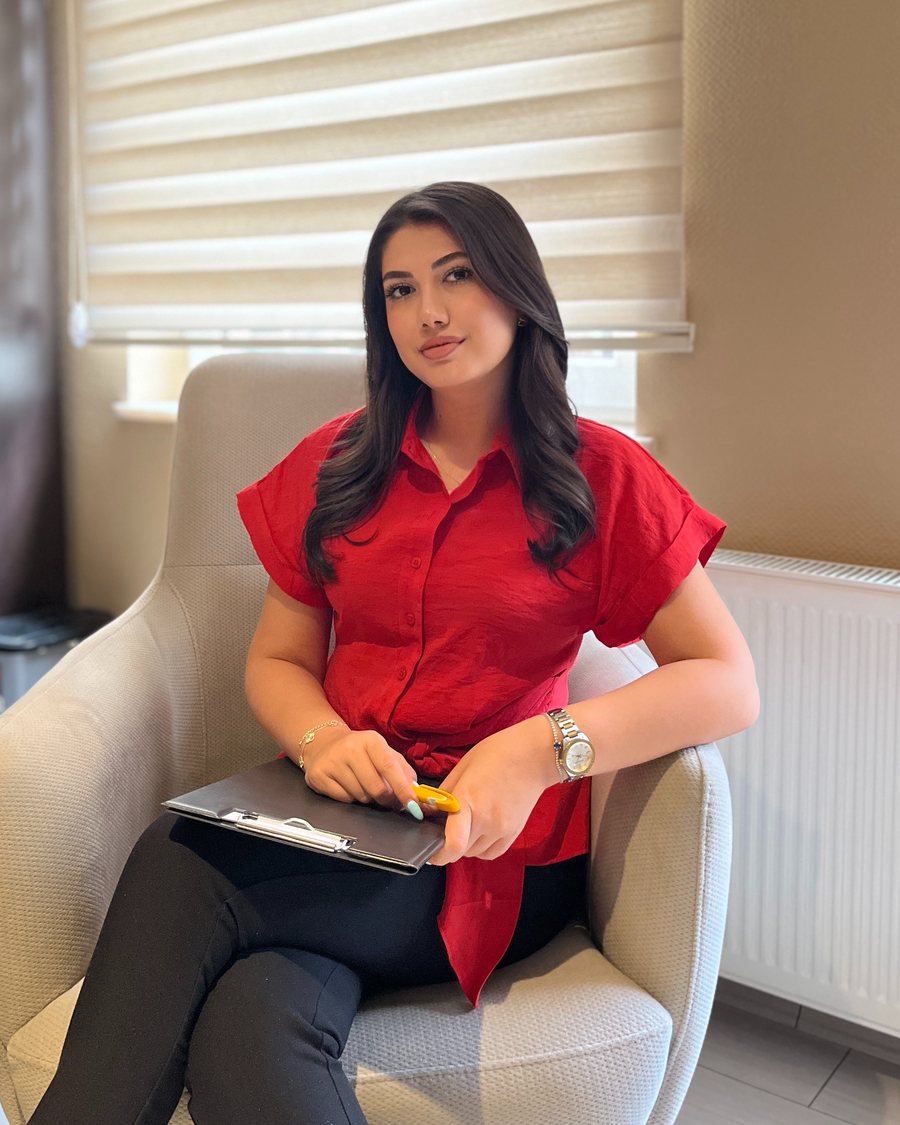 Sıla Ünal danışmanlık odasında